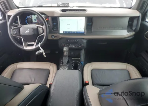 2024 Ford Bronco Wildtrak z USA, uszkodzony, nr VIN 1FMEE2BP6RLA60899